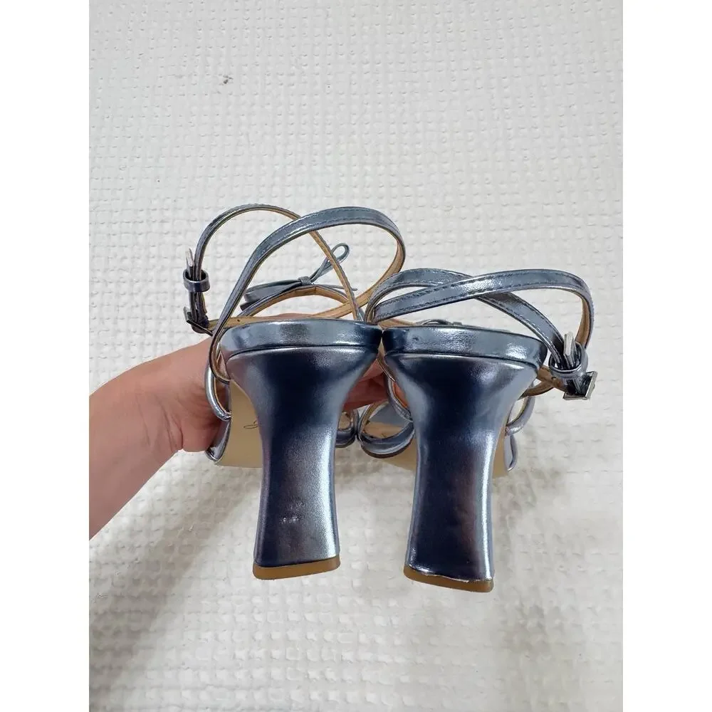 Jewel Badgley Mischka Kiyomi II Silver Bow Strappy Heels Metallic 9.5